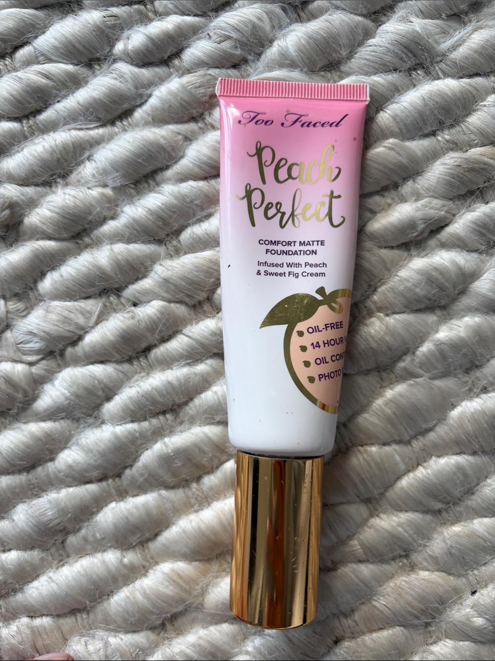 Too Faced Peach Perfect Comfort Matte Foundation - Honey